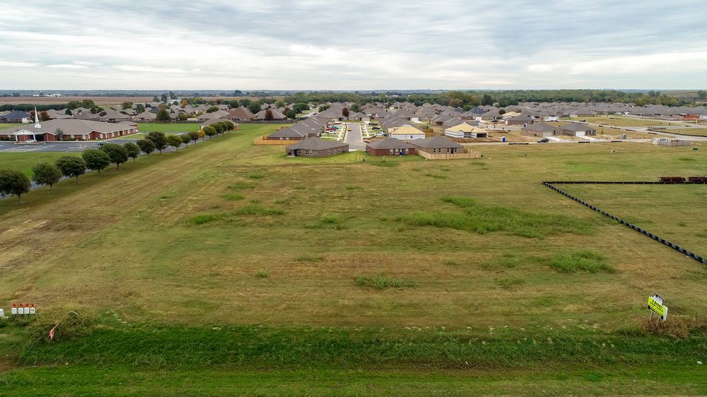 2180 N Main St, Newcastle, OK 73065